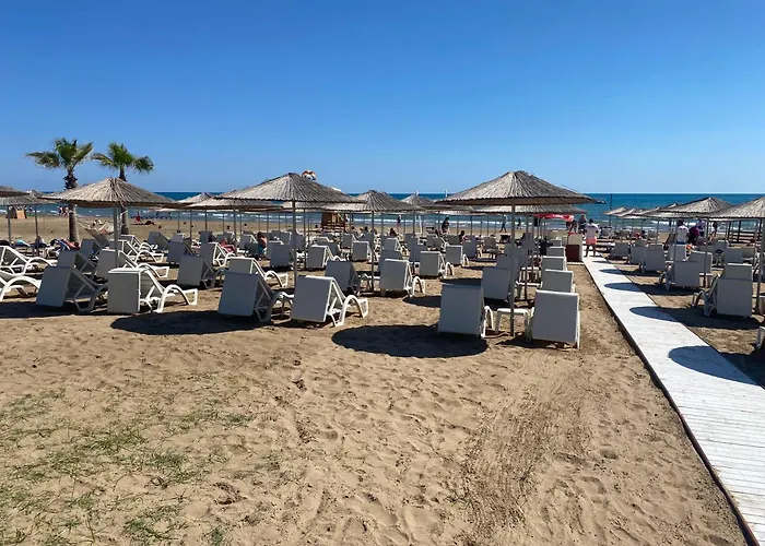 Meryam Deluxe Bed & Breakfast 3*