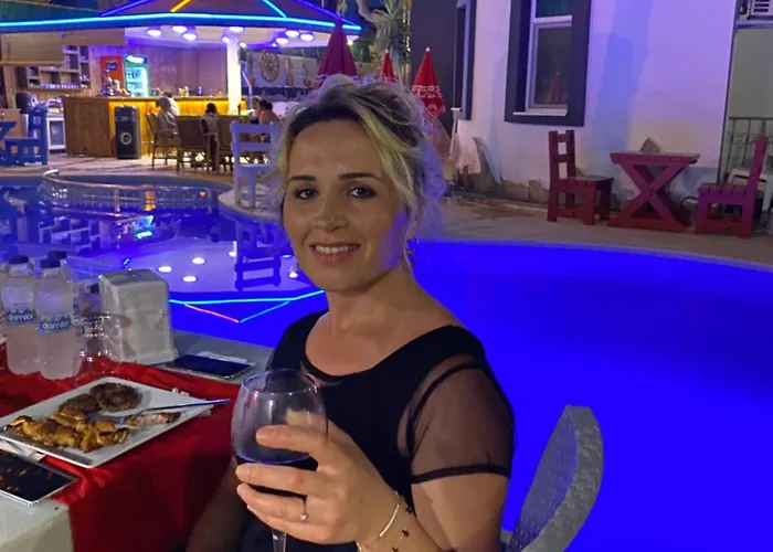 Alojamento de Acomodação e Pequeno-almoço Meryam Deluxe 3*