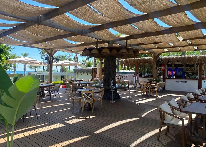 Oda ve Kahvaltı Meryam Deluxe Side