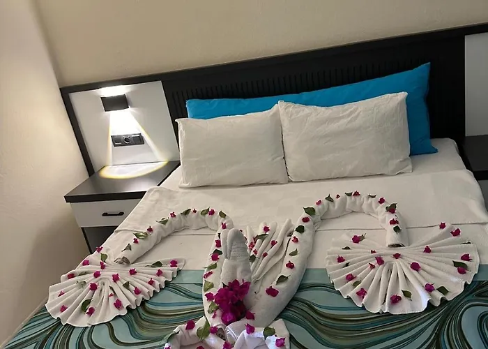 Oda ve Kahvaltı Meryam Deluxe Side