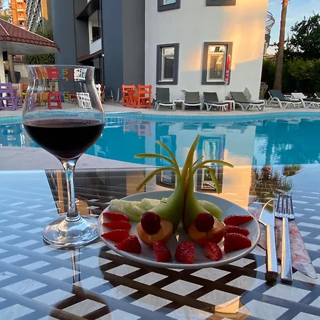 Meryam Deluxe 3* Side